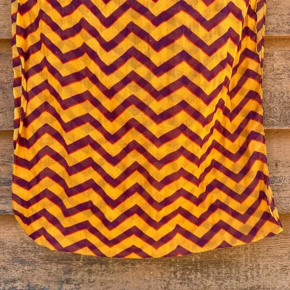 Vintage Y2K Harry Potter Gryffindor Infinity Scarf Chevron Pattern Yellow & Red - Picture 16 of 16